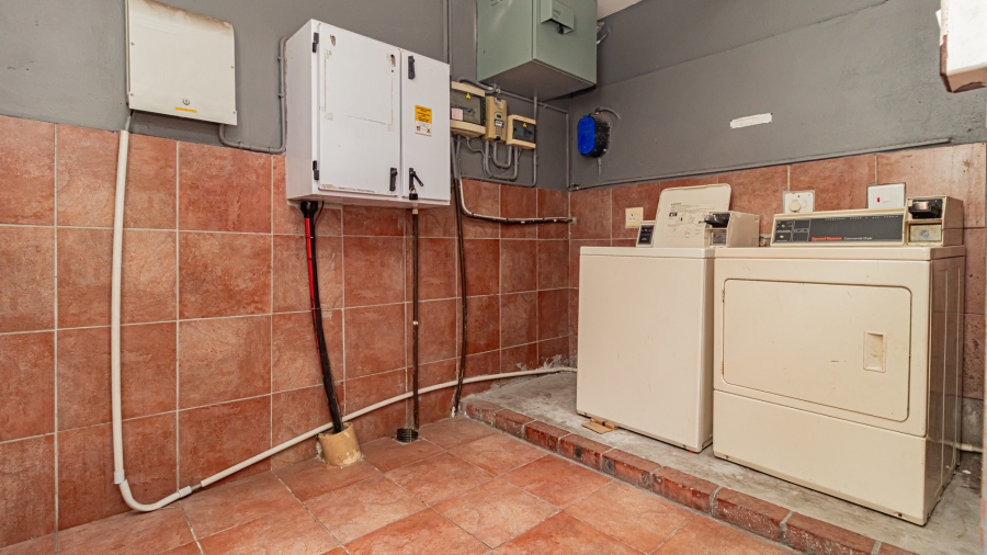 2 Bedroom Property for Sale in Bellville Central Western Cape